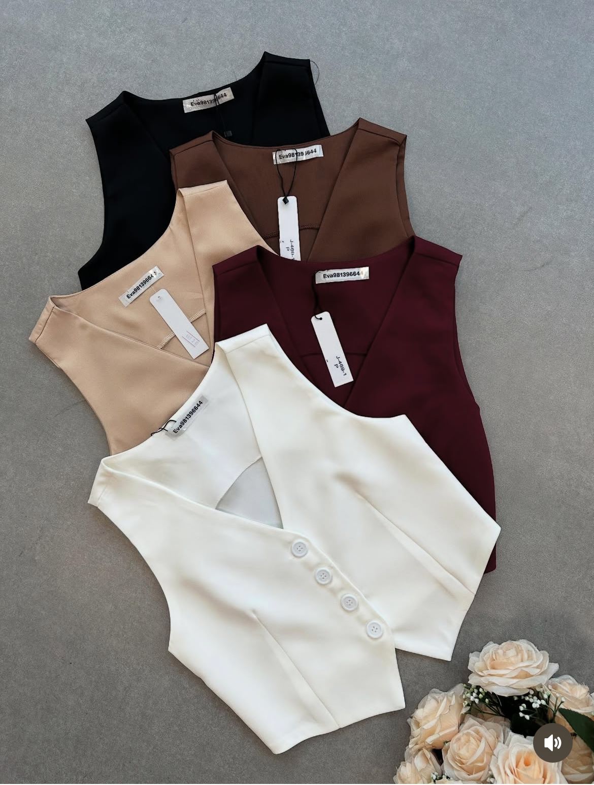 Colete de Alfaiataria Feminino com Botões e Decote V – FIN197