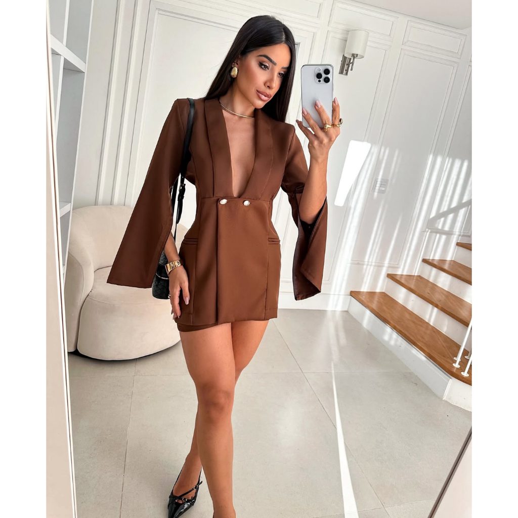 Macaquinho Blazer de Alfaiataria com Decote V Marrom - FIN152 - Imagem 3