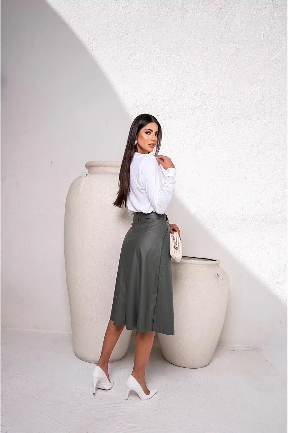 Saia Midi de Couro PU com Cinto e Bolsos – FIN184 - Imagem 2