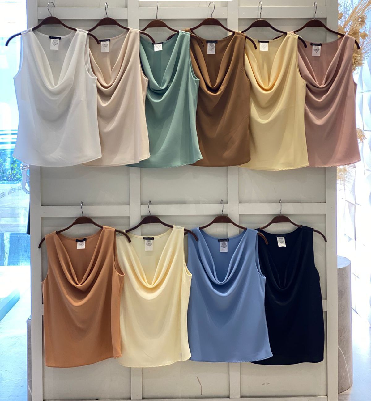 Regata de Cetim com Decote Degagê Drapeado - FIN181