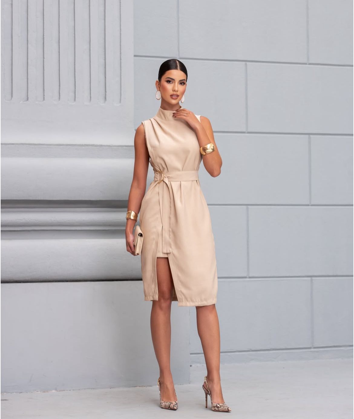 Vestido de Alfaiataria com Gola Alta e Fenda Frontal Felina - FIN178 - Imagem 5