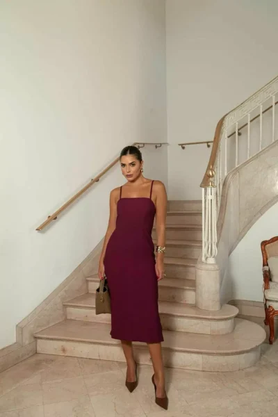 Vestido Midi Tubinho com Alças Finas