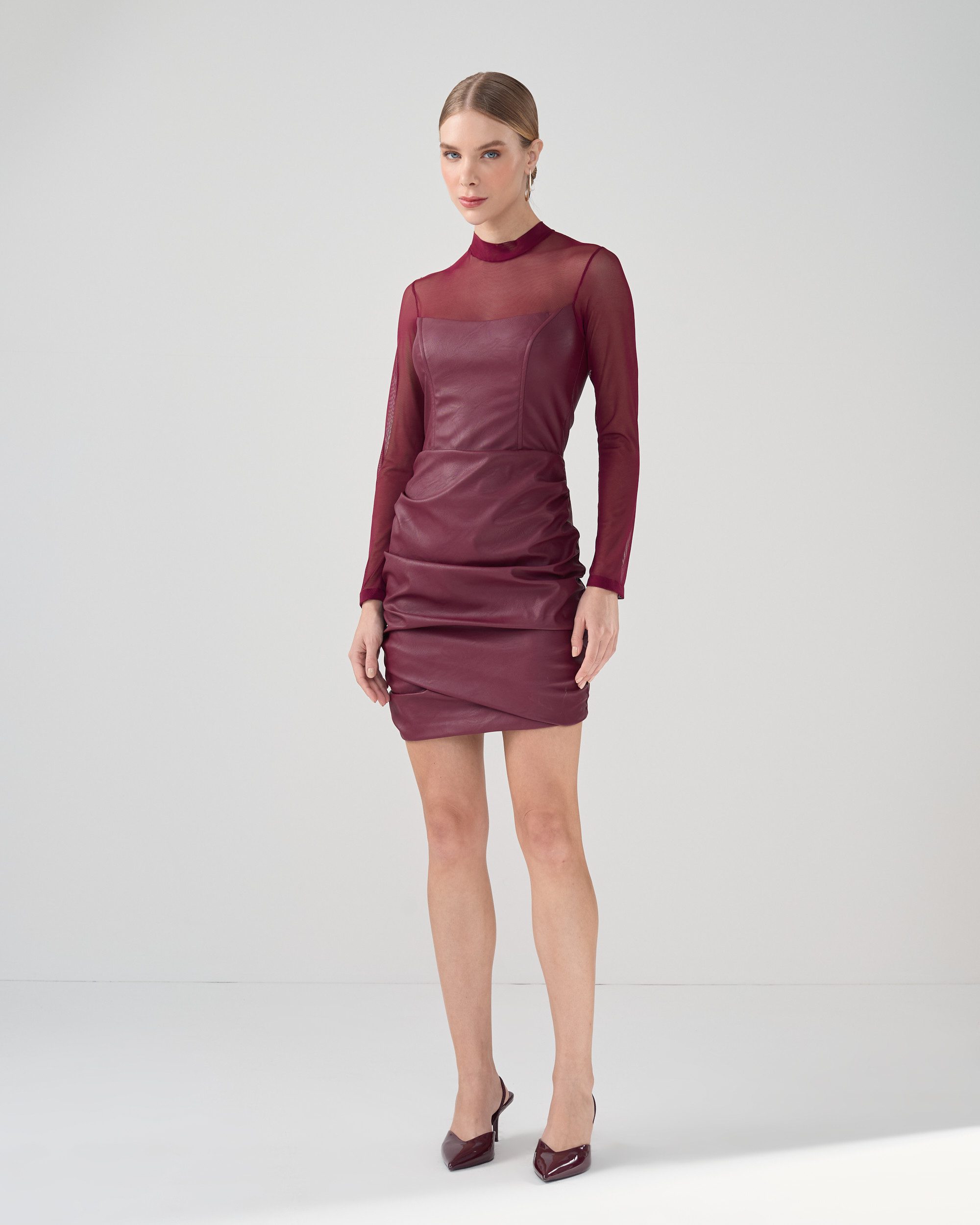 Vestido de Couro com Manga Longa de Tule Inês -FIN147 - Imagem 2